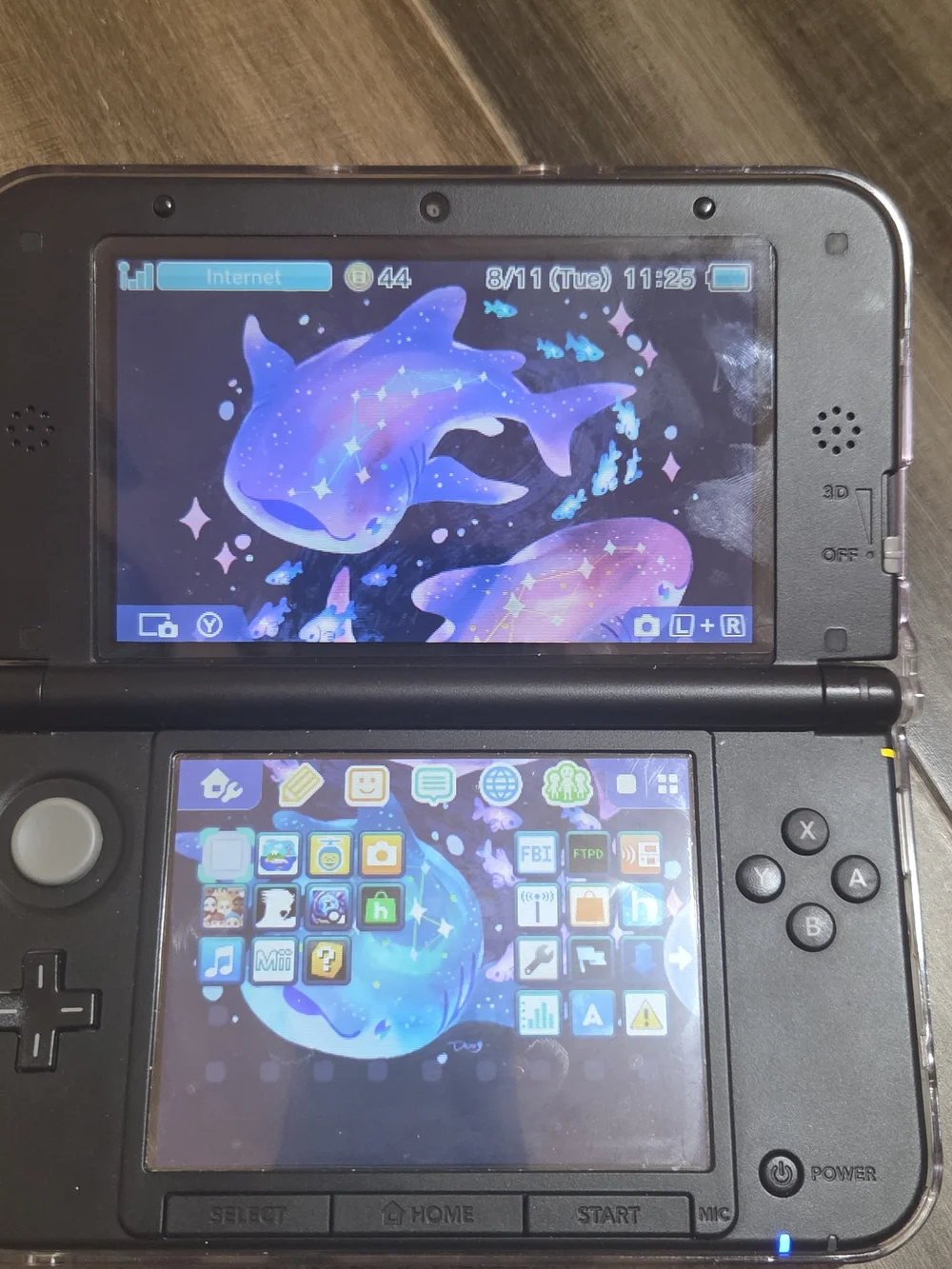 Nintendo 3DS XL Handheld Console w/ 32 GB SD card - Red